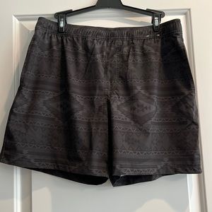 Chubbies athletic lined shorts. 5.5 inseam with 3 pockets. Size L.